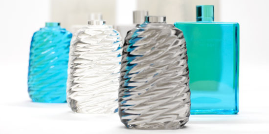 Transparentes Gießharz glasklar - eingefärbt in blau und grau